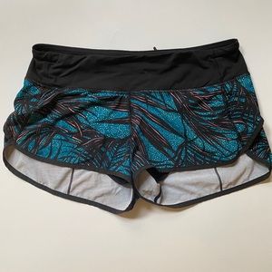 Lulu lemon Shorts Size 6